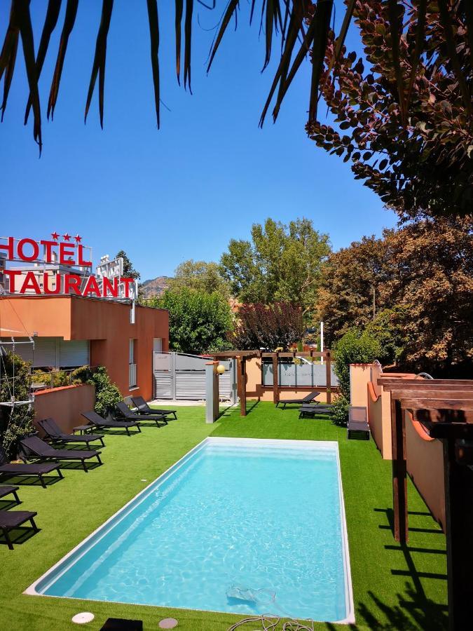Cevenol Hotel Мийо Екстериор снимка
