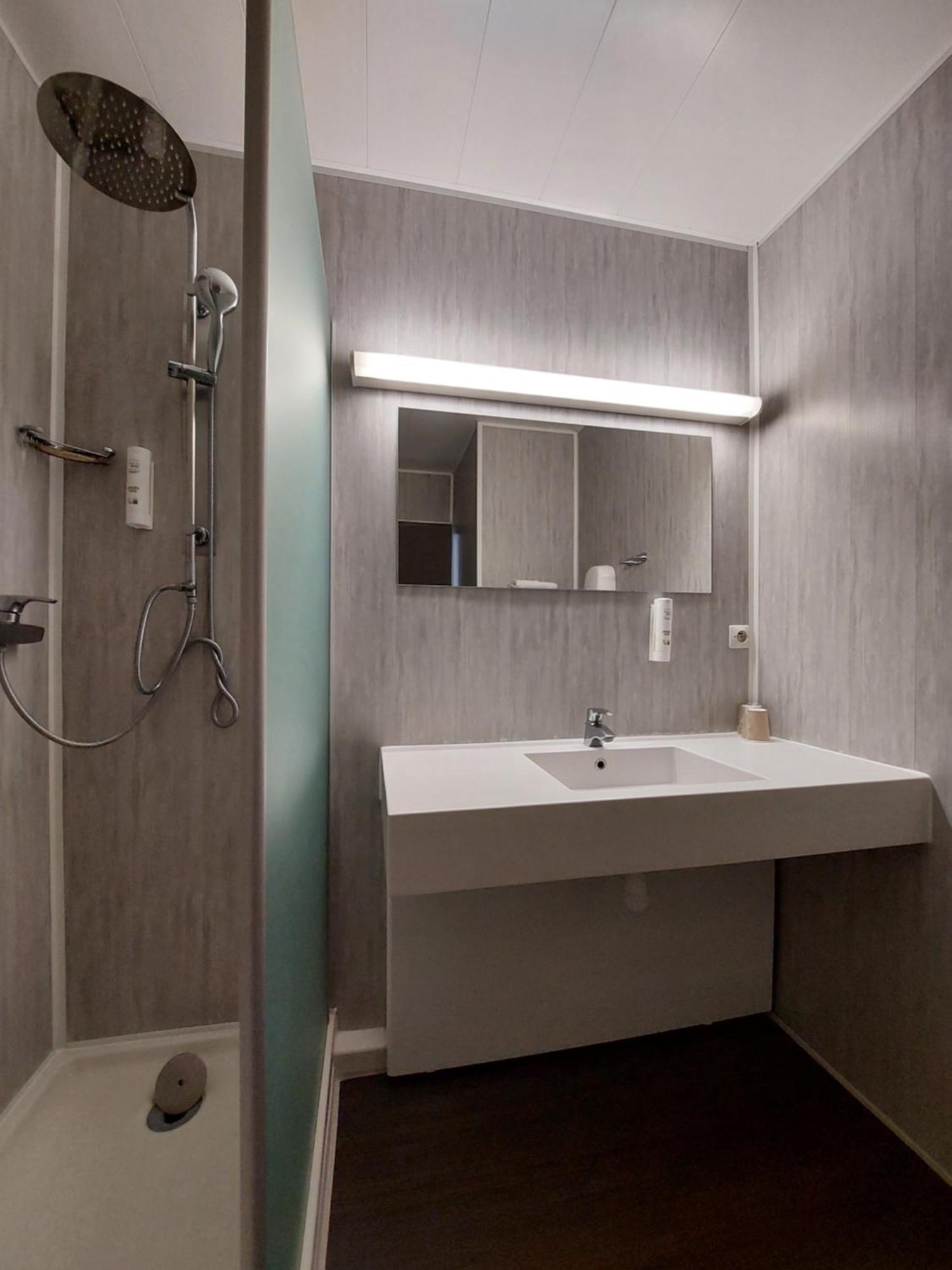 Cevenol Hotel Мийо Екстериор снимка