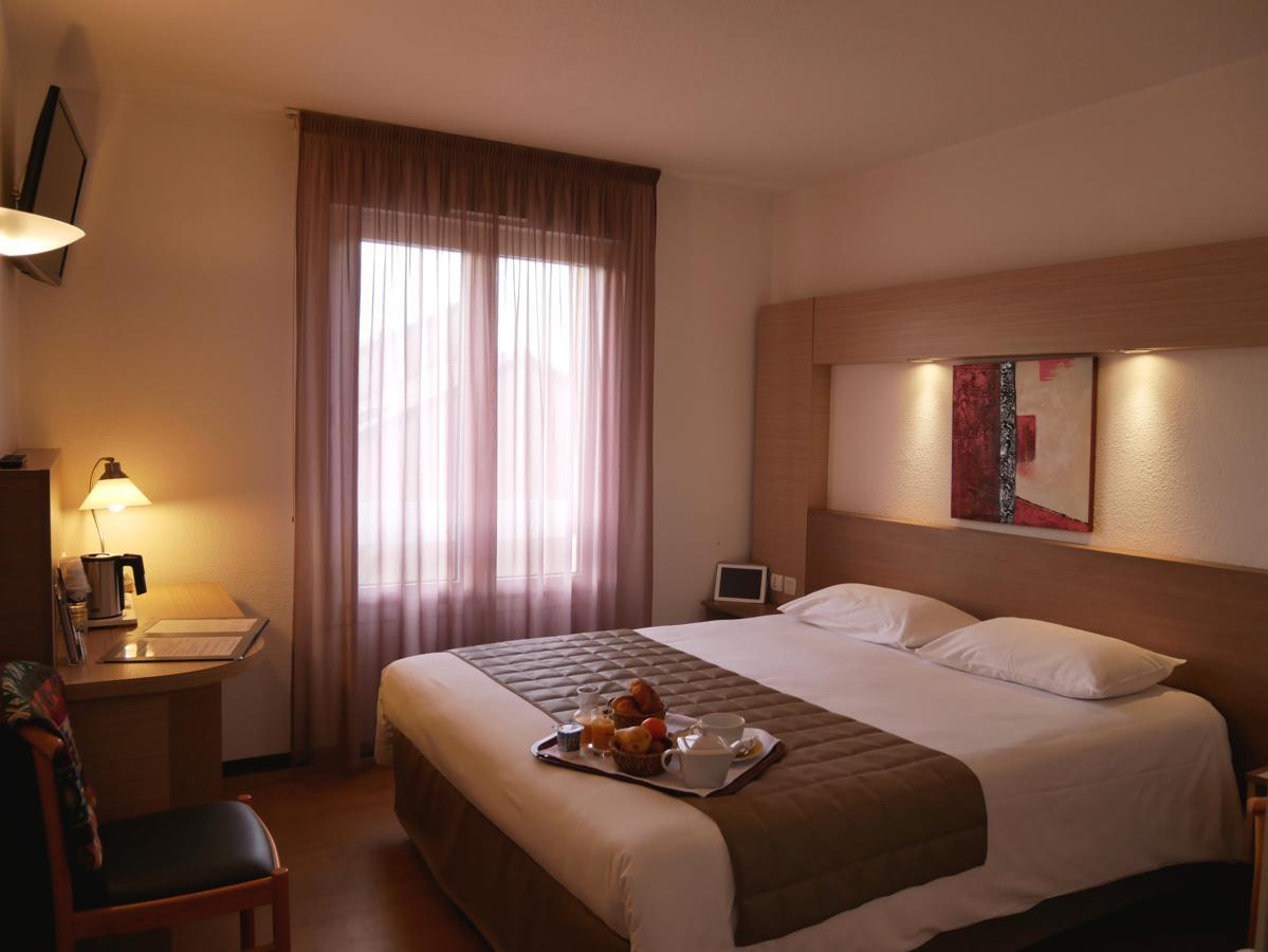 Cevenol Hotel Мийо Екстериор снимка